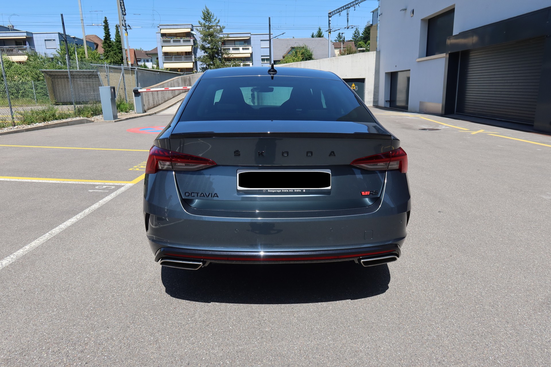 SKODA 2.0 TSI 245 RS DSG *Limousine*-image-4