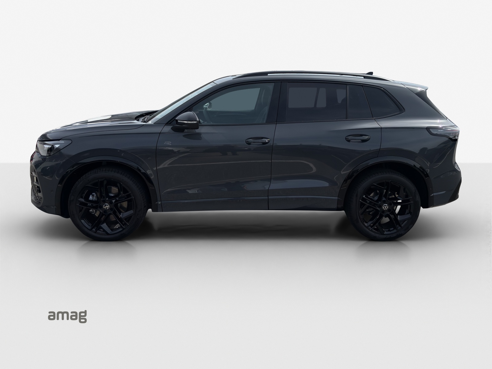 VW Tiguan 2.0 TSI DSG R-Line 4Motion-image-1