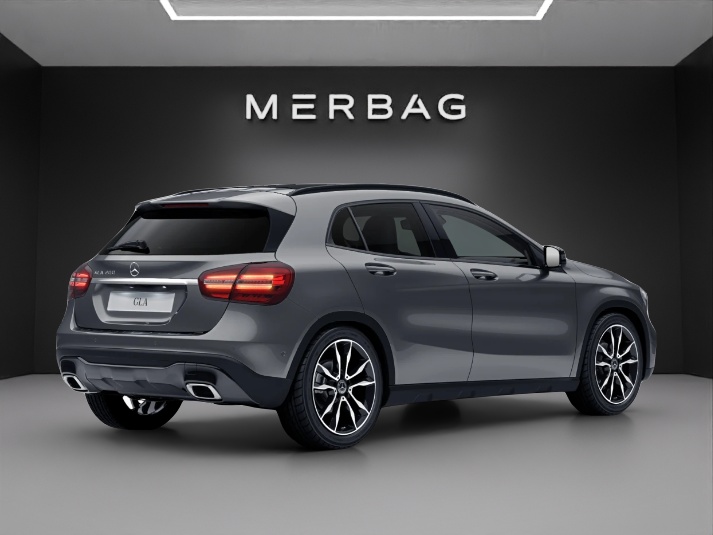 MERCEDES-BENZ GLA 200 Night Star 7G-DCT-image-5