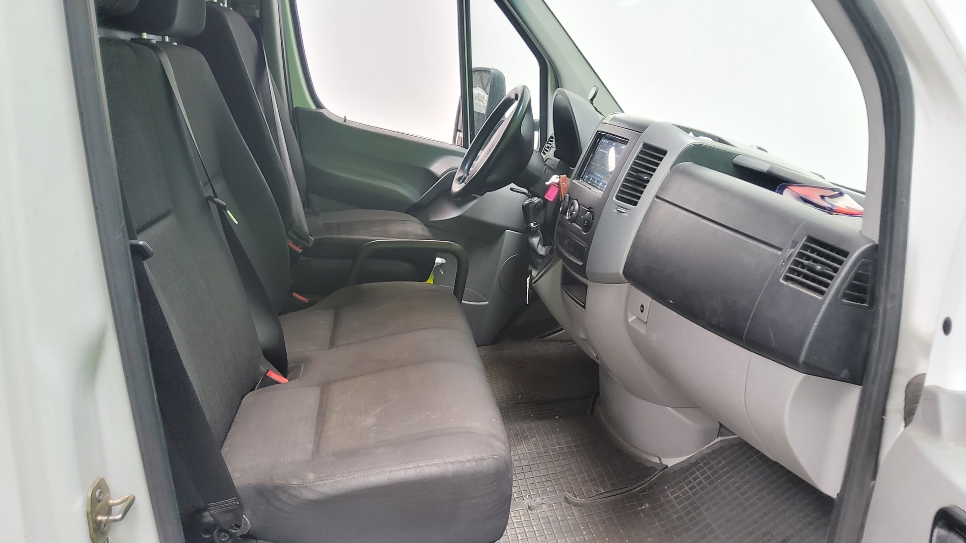MERCEDES-BENZ Sprinter 319 BlueTec Standard 7G-Tronic-image-7