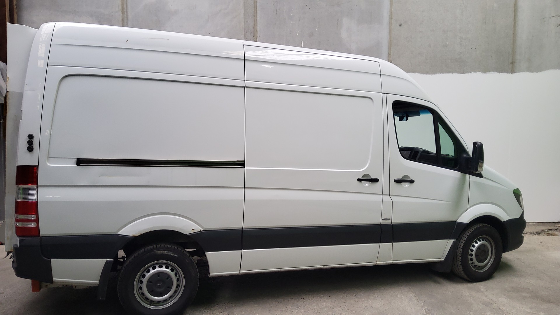 MERCEDES-BENZ Sprinter 319 BlueTec Standard 7G-Tronic-image-4