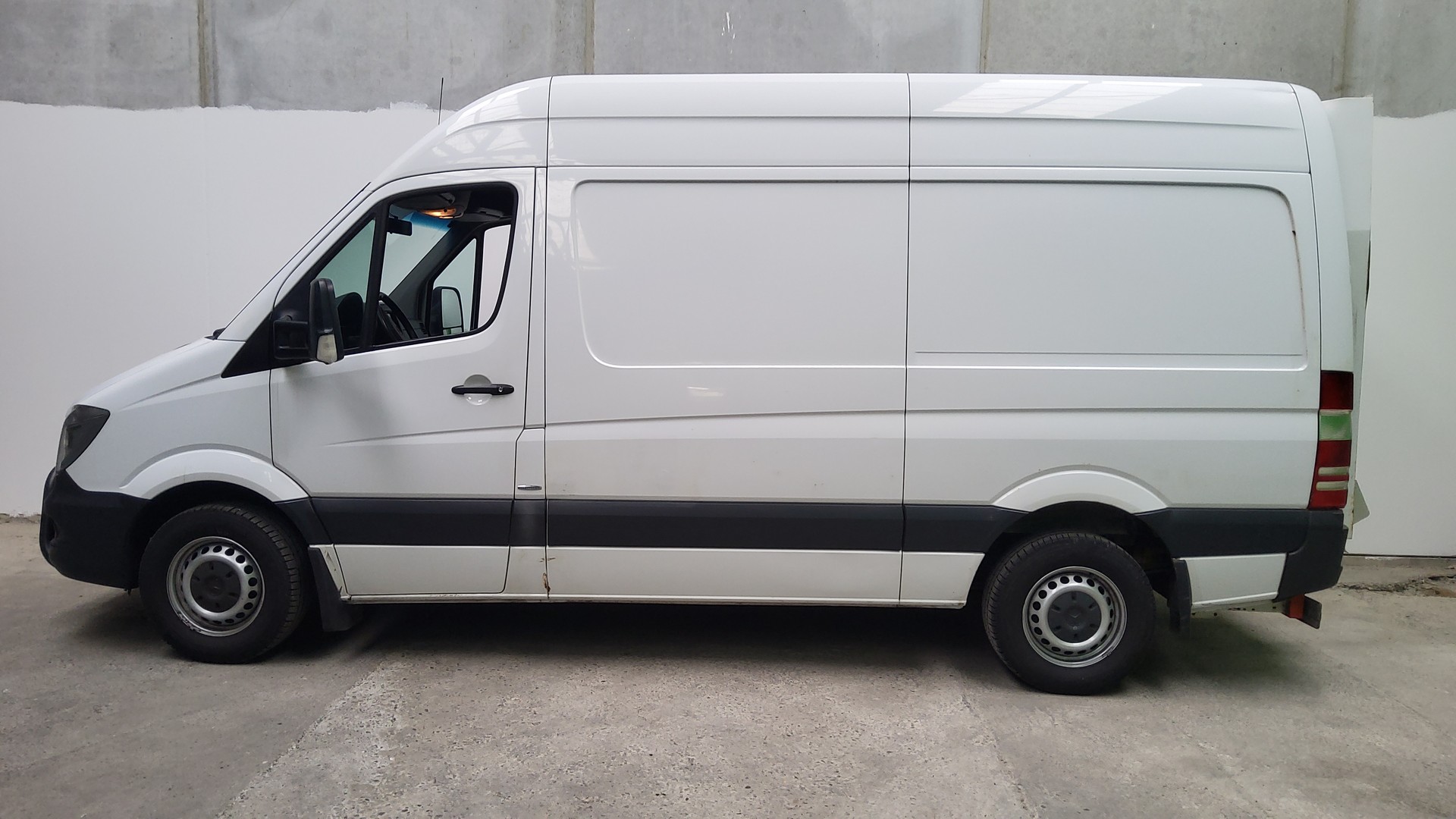 MERCEDES-BENZ Sprinter 319 BlueTec Standard 7G-Tronic-showroom-element-3