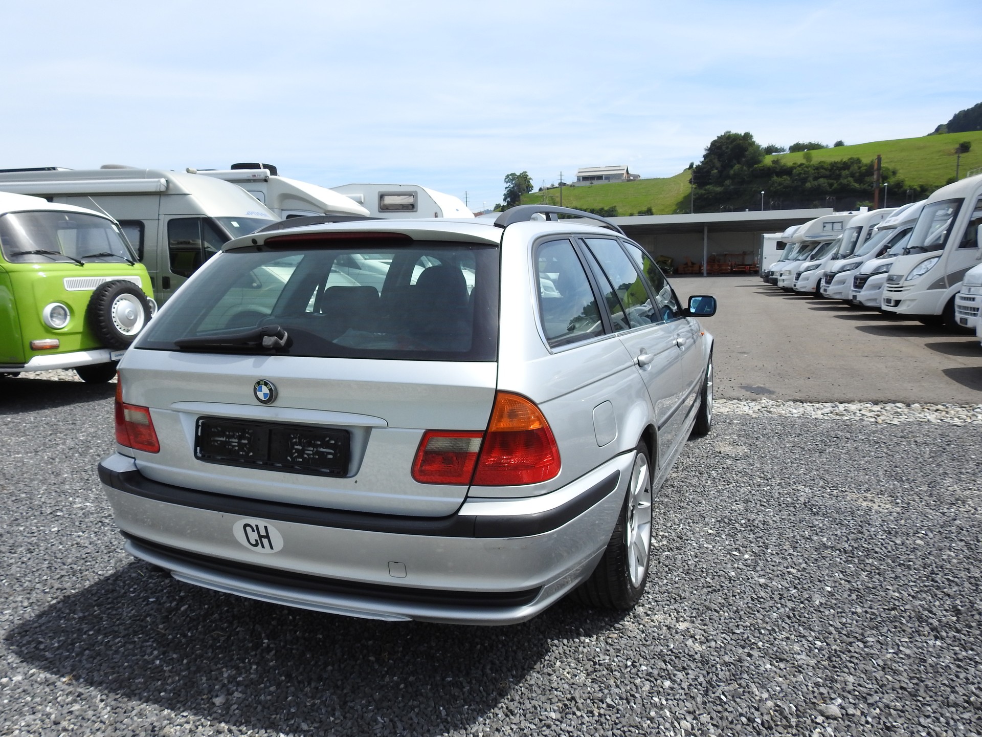 BMW 330xd Touring-image-5