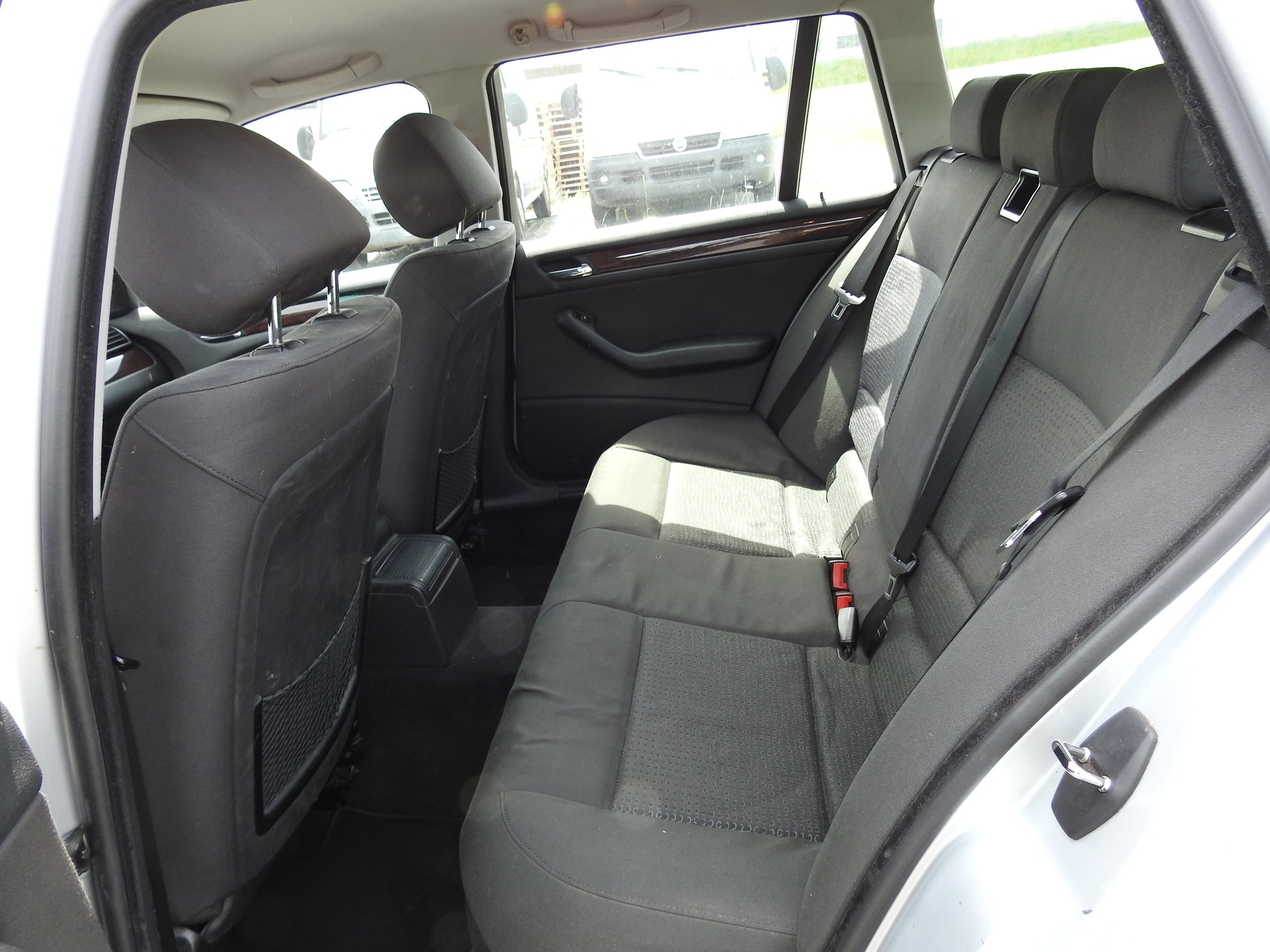 BMW 330xd Touring-image-13