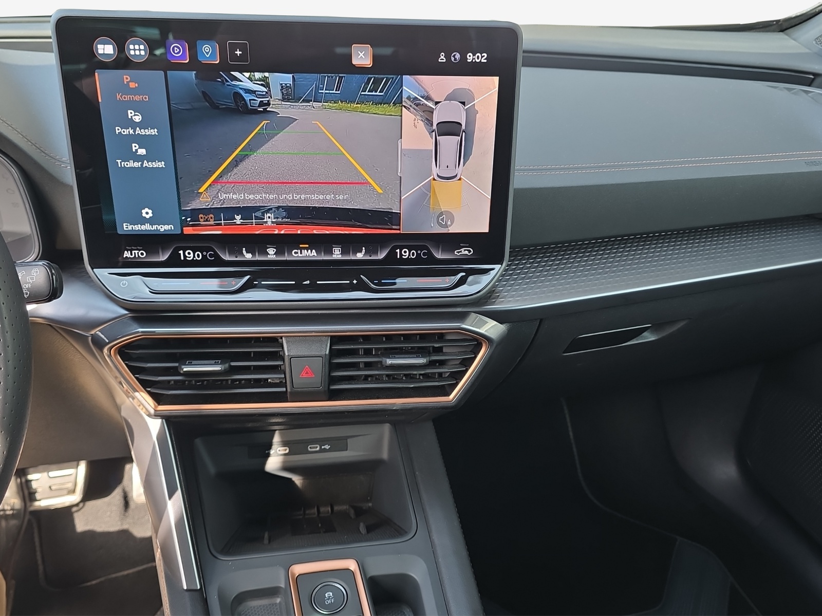CUPRA Formentor 1.5 e-HYBRID pHEV DSG-image-10