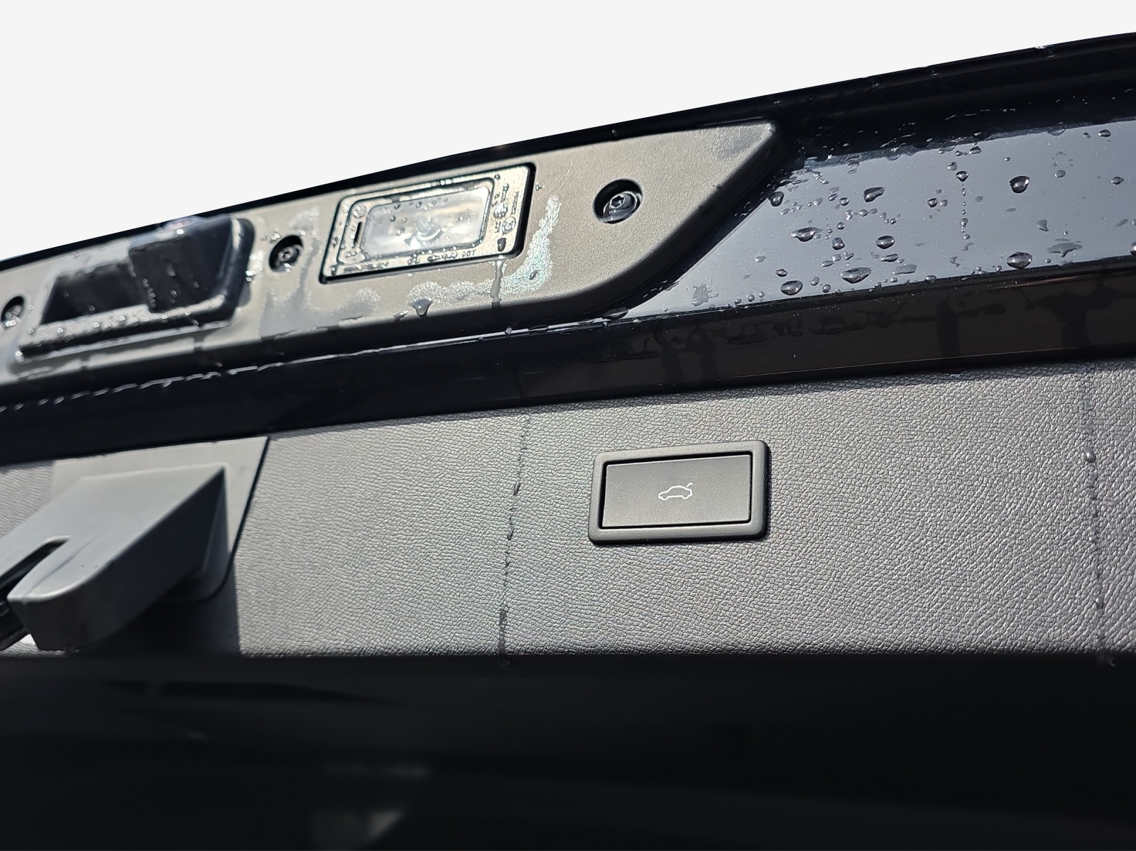 CUPRA Formentor 1.5 e-HYBRID pHEV DSG-image-14