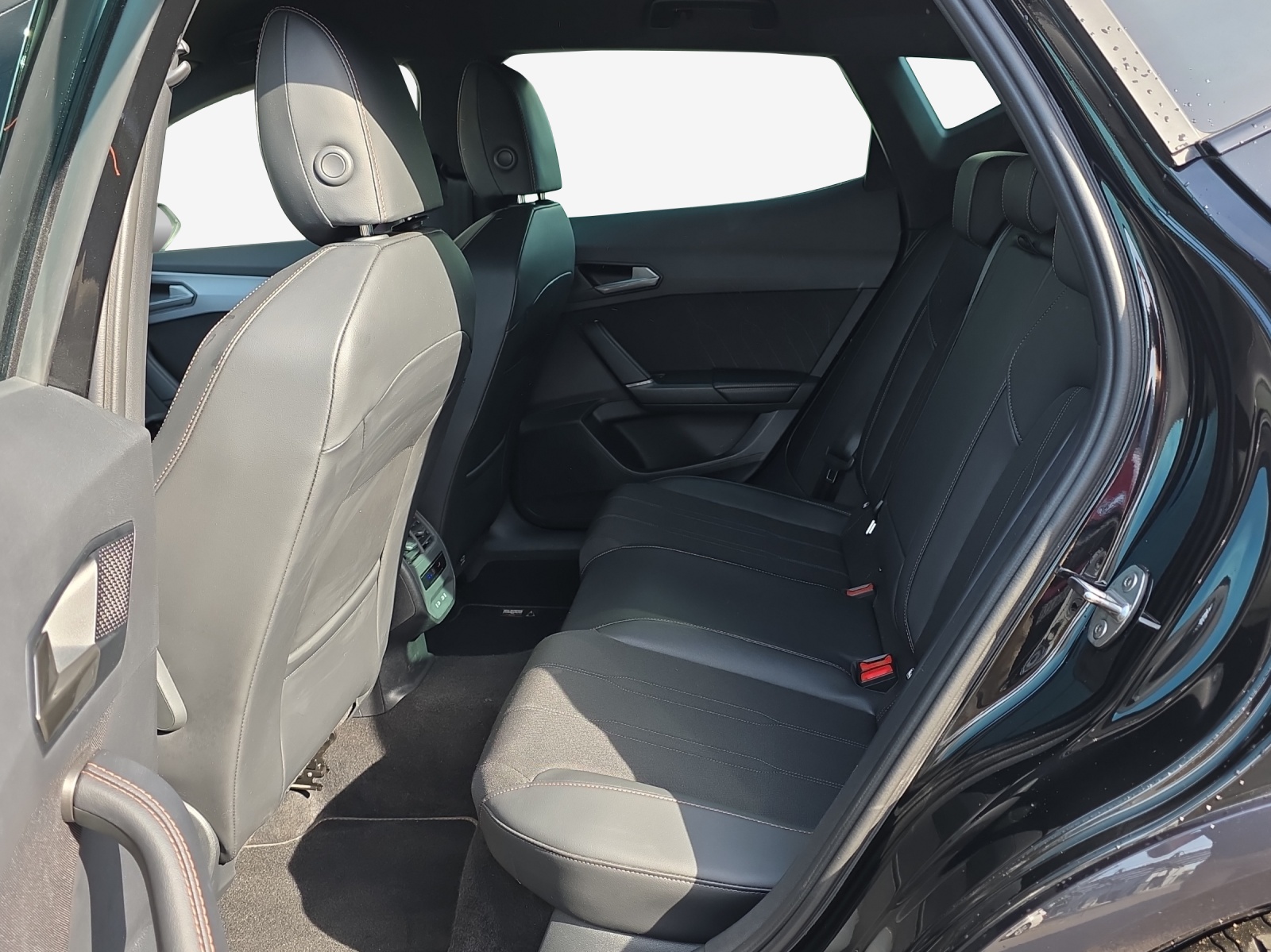 CUPRA Formentor 1.5 e-HYBRID pHEV DSG-image-11