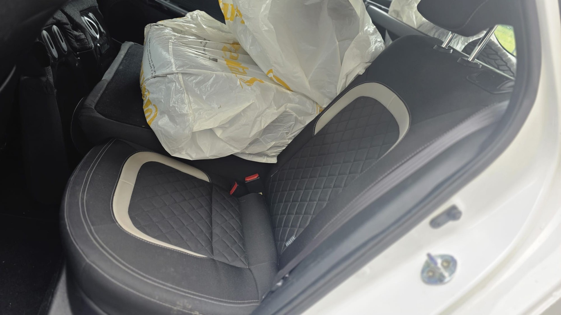 KIA Cee'd Sportswagon 1.6 CRDi Swiss Champion DCT-image-7