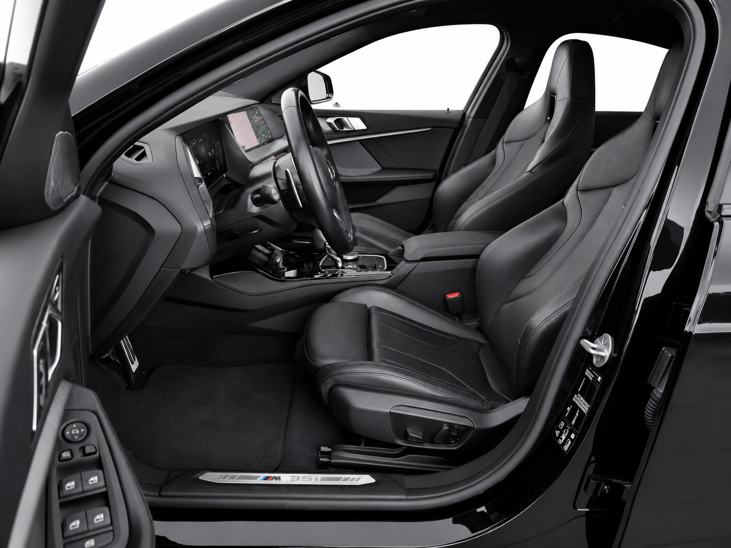 BMW M135i xDrive M-Sport CH FAHRZEUG-image-6