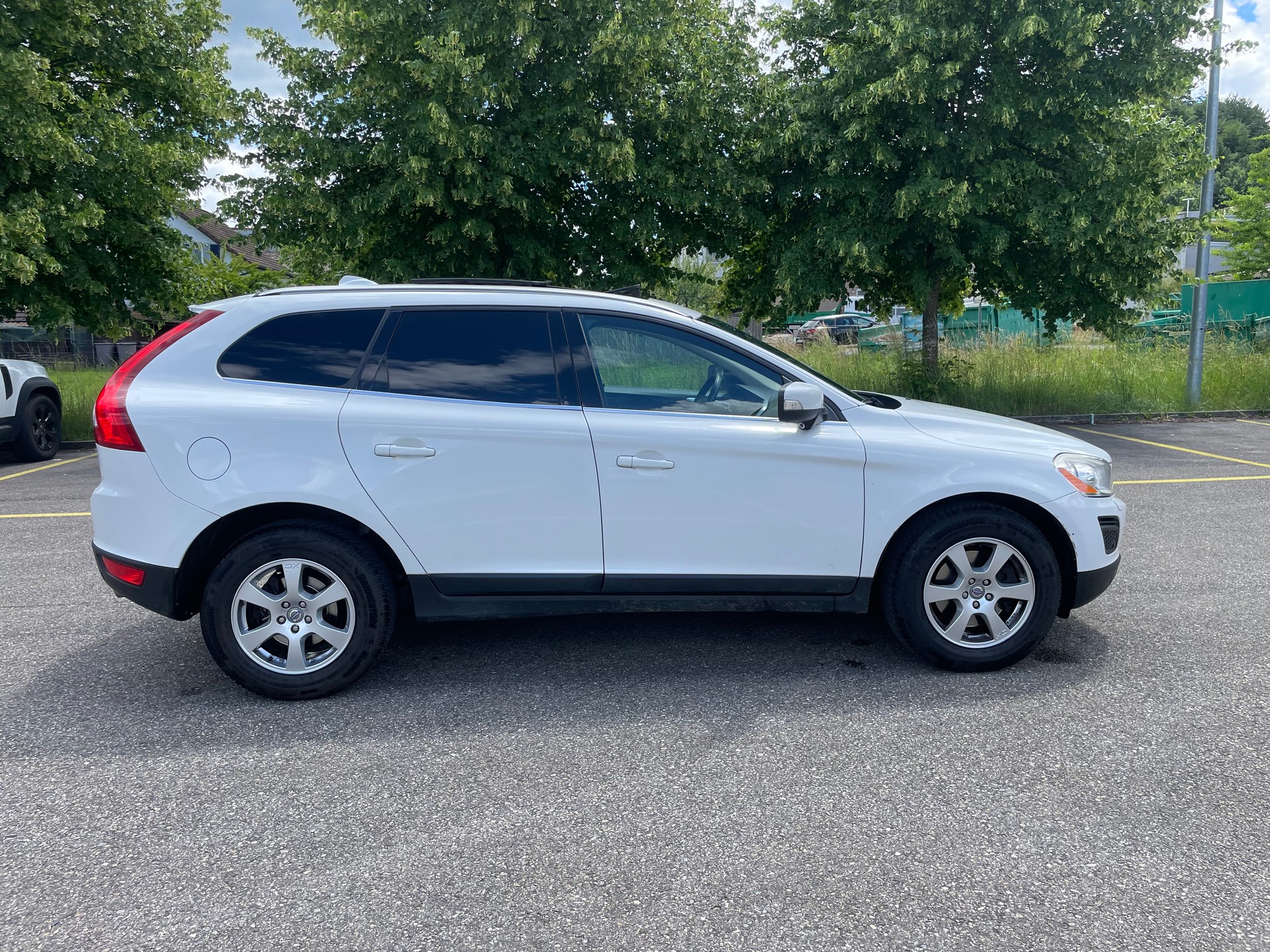 VOLVO XC60 D3 AWD Momentum Geartronic-image-7