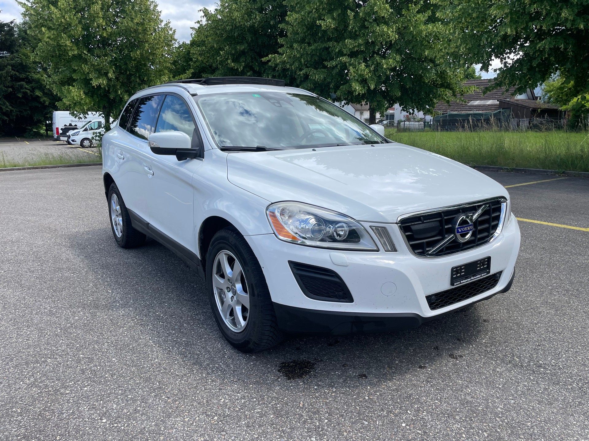 VOLVO XC60 D3 AWD Momentum Geartronic-image-0