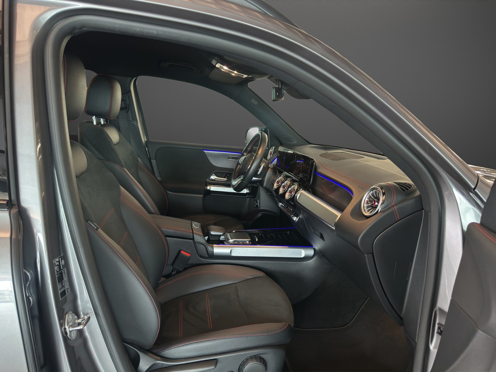 MERCEDES-BENZ EQB 350 AMG Line 4Matic-image-10