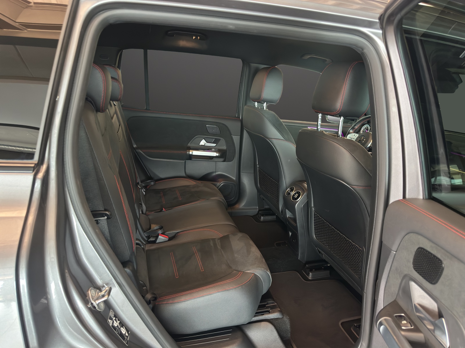MERCEDES-BENZ EQB 350 AMG Line 4Matic-image-11