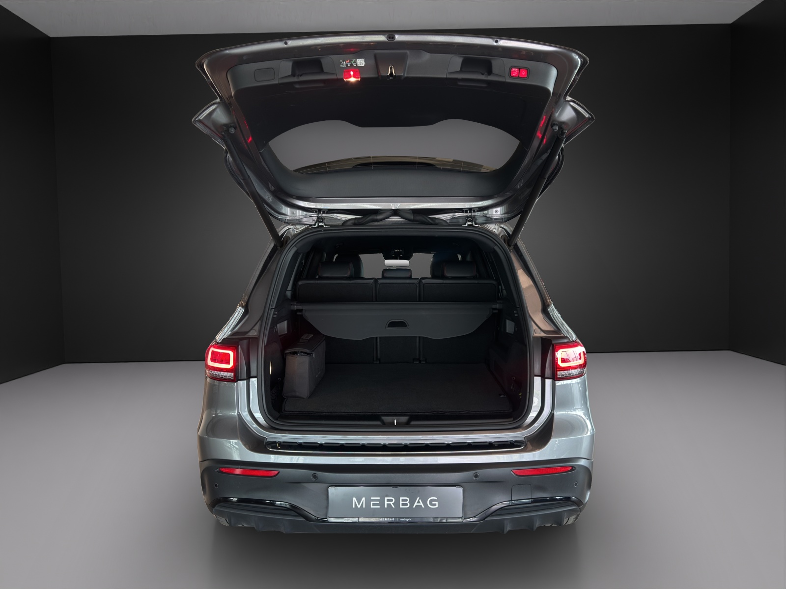 MERCEDES-BENZ EQB 350 AMG Line 4Matic-image-6
