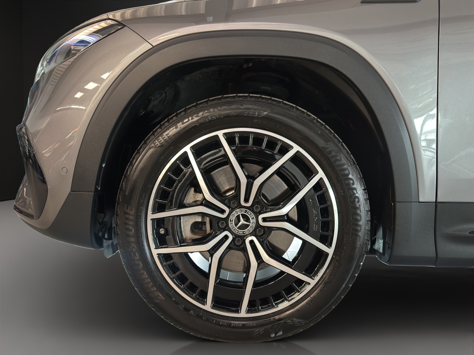 MERCEDES-BENZ EQB 350 AMG Line 4Matic-image-7