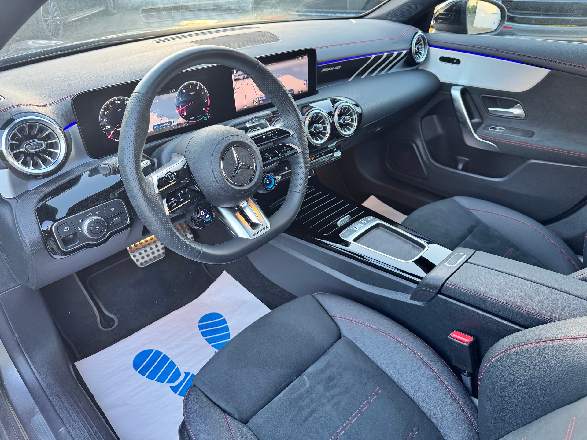 MERCEDES-BENZ CLA 35 AMG 4Matic 8G-DCT-image-6