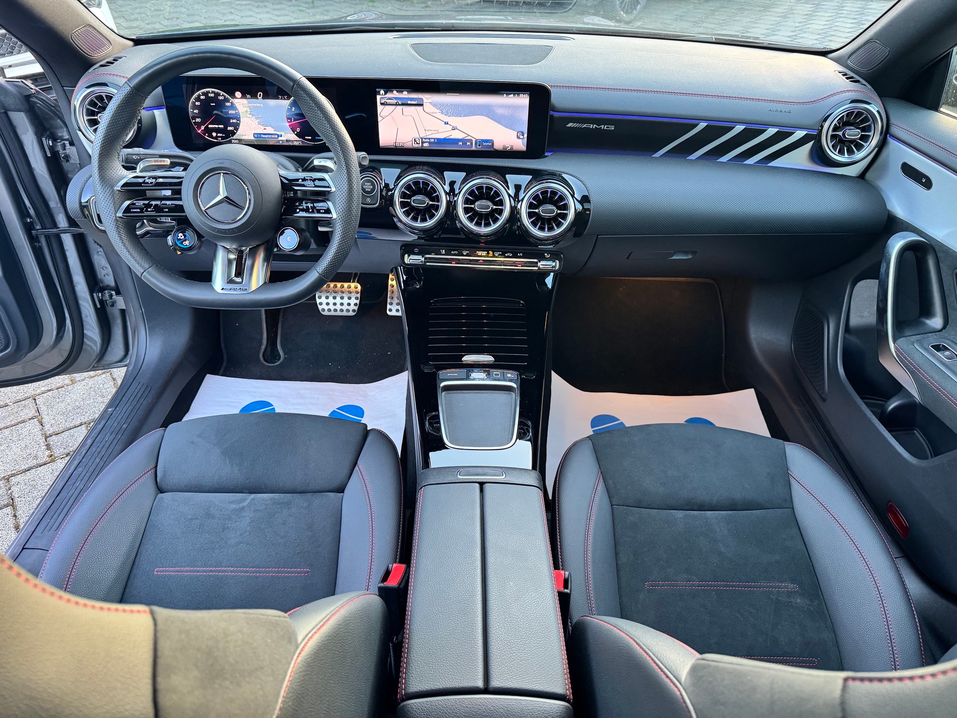 MERCEDES-BENZ CLA 35 AMG 4Matic 8G-DCT-image-7
