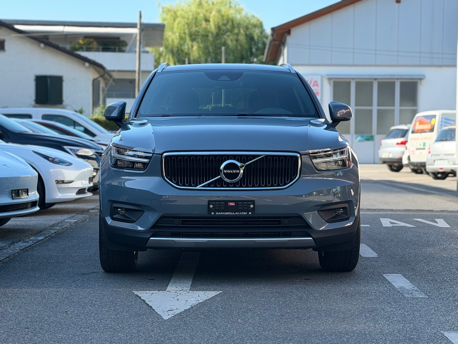 VOLVO XC40 T2 XCITE Geartronic CROCHET D'ATTELAGE-image-1