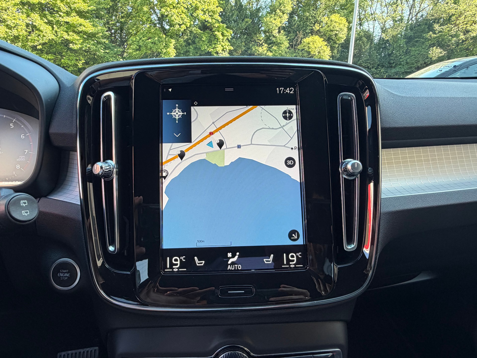 VOLVO XC40 T2 XCITE Geartronic CROCHET D'ATTELAGE-image-14