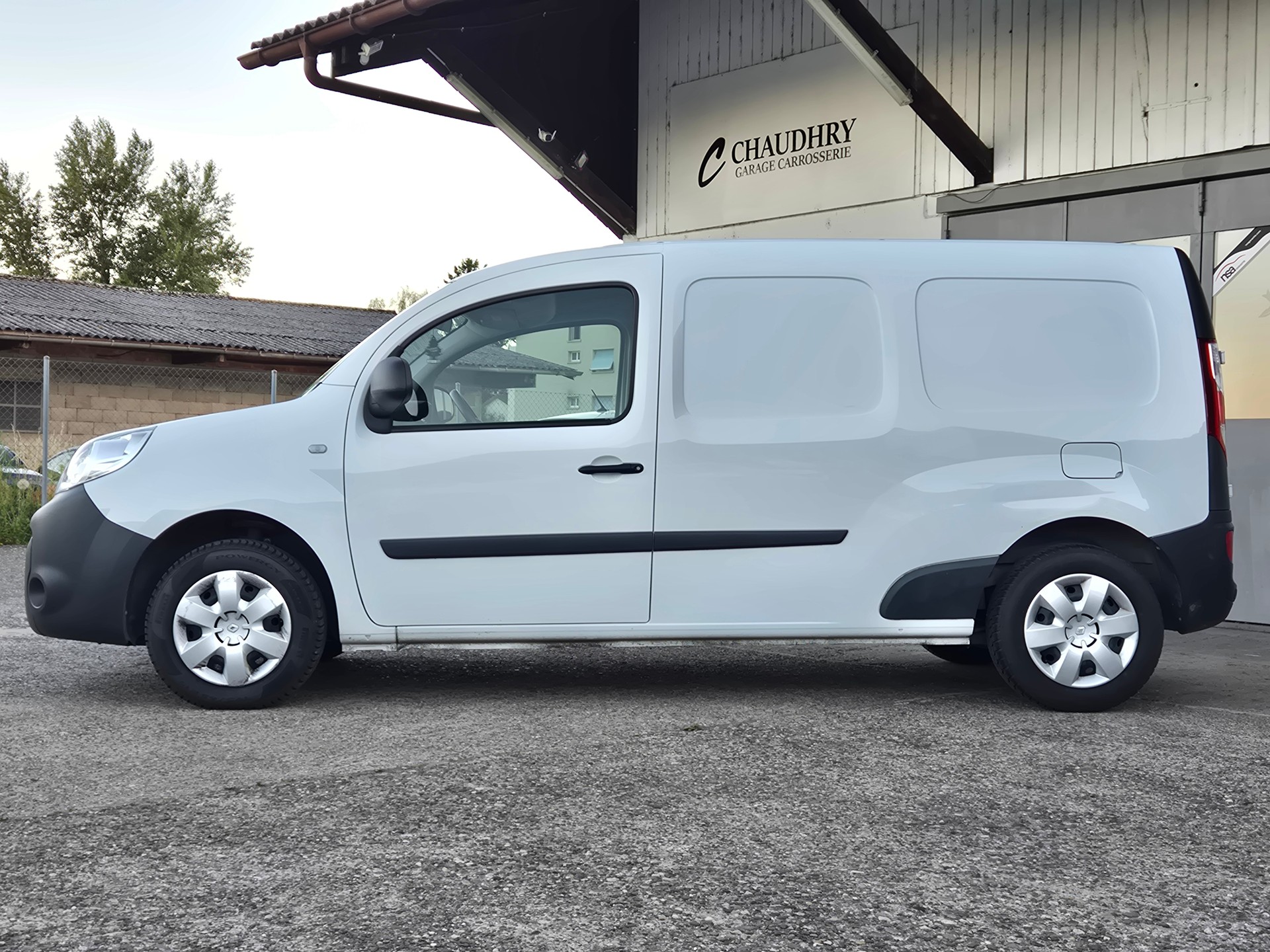 RENAULT Kangoo Maxi dCi 115 ENERGY Business 2 Pl./2 pl.-image-8