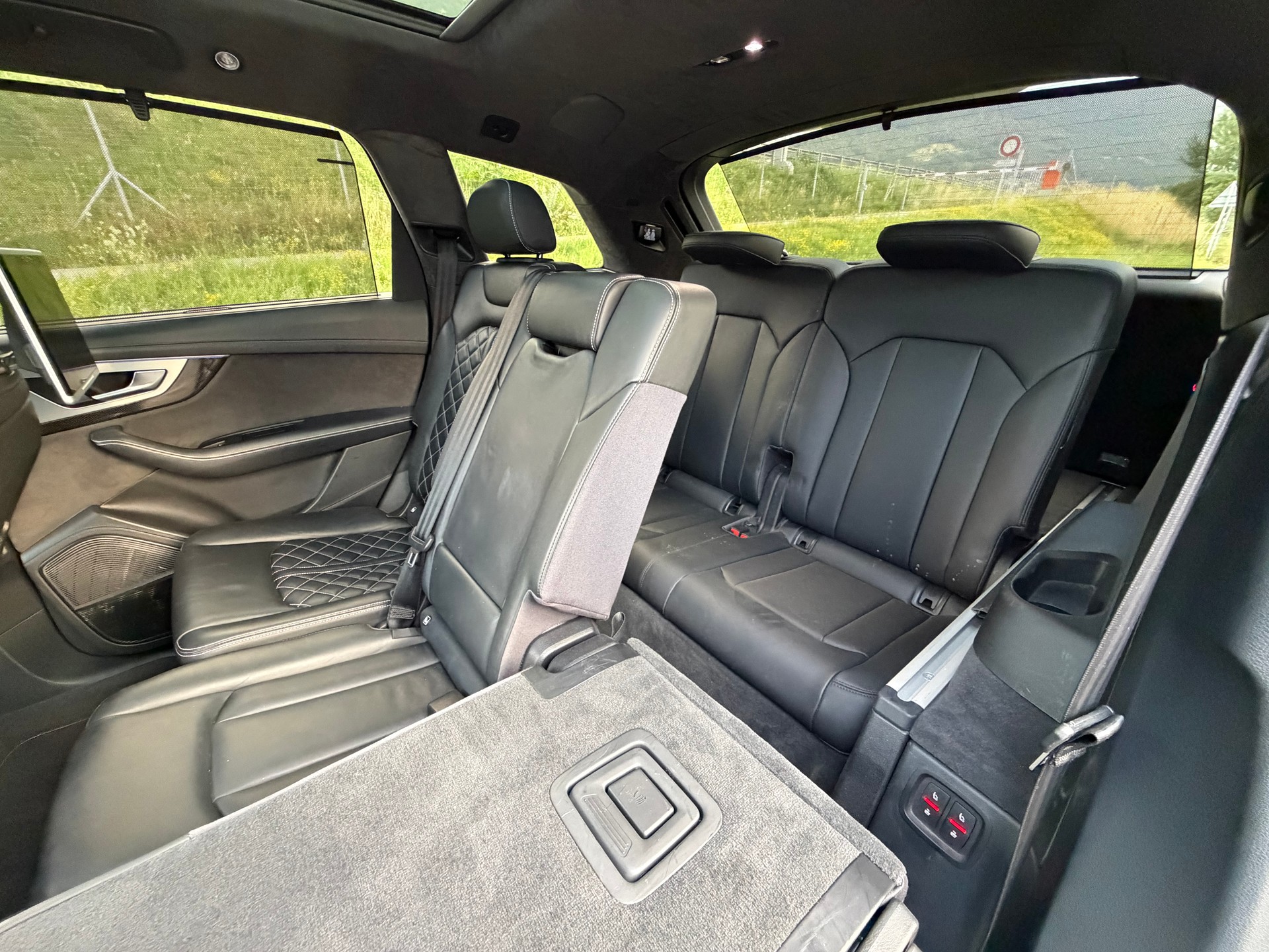 AUDI SQ7 4.0 TDI quattro tiptronic | 7 PL | CH Auto-image-11