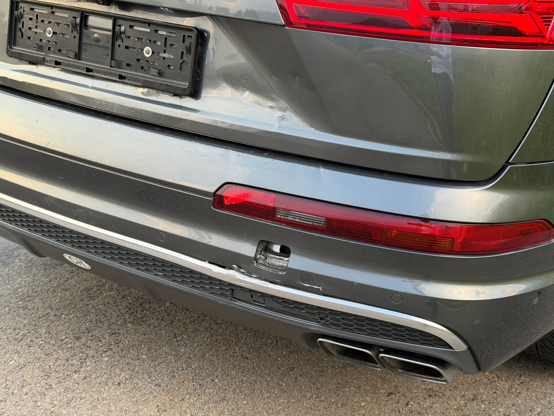 AUDI SQ7 4.0 TDI quattro tiptronic | 7 PL | CH Auto-image-15