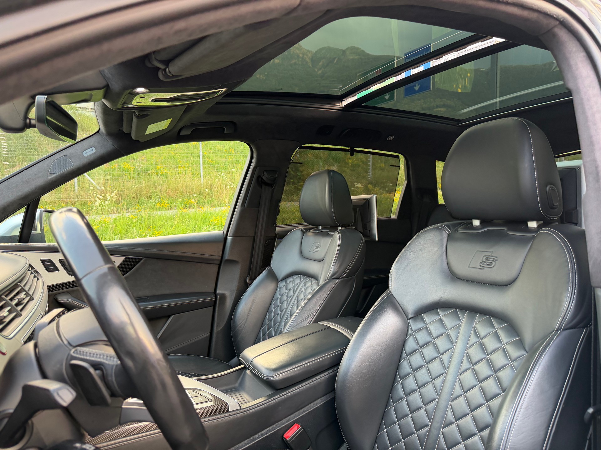 AUDI SQ7 4.0 TDI quattro tiptronic | 7 PL | CH Auto-image-9