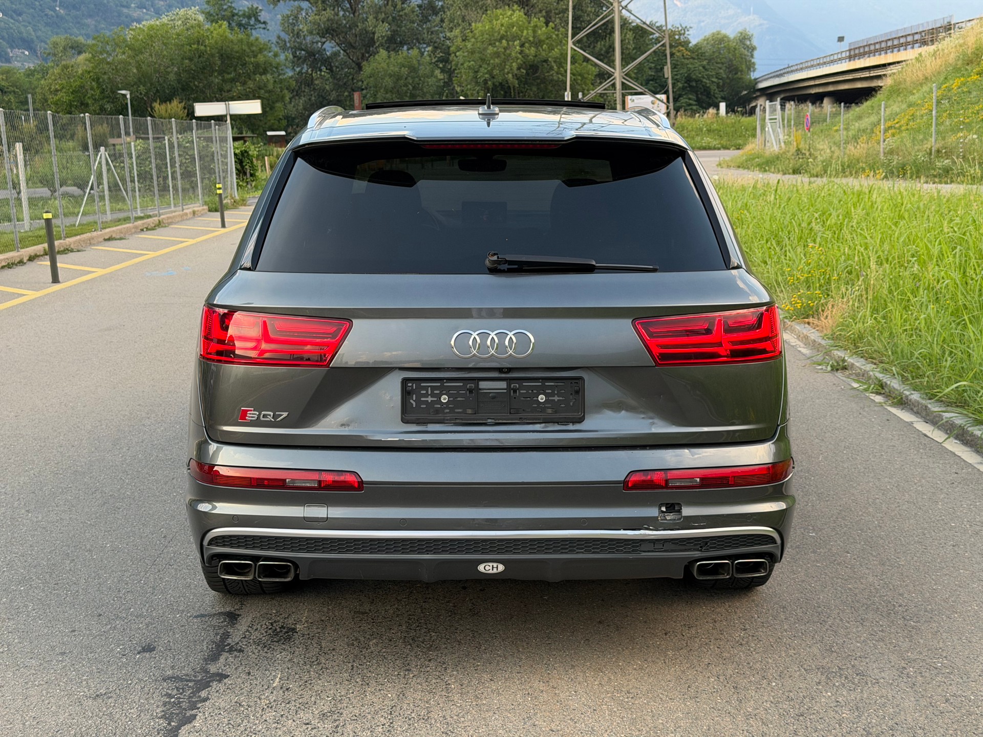 AUDI SQ7 4.0 TDI quattro tiptronic | 7 PL | CH Auto-image-3