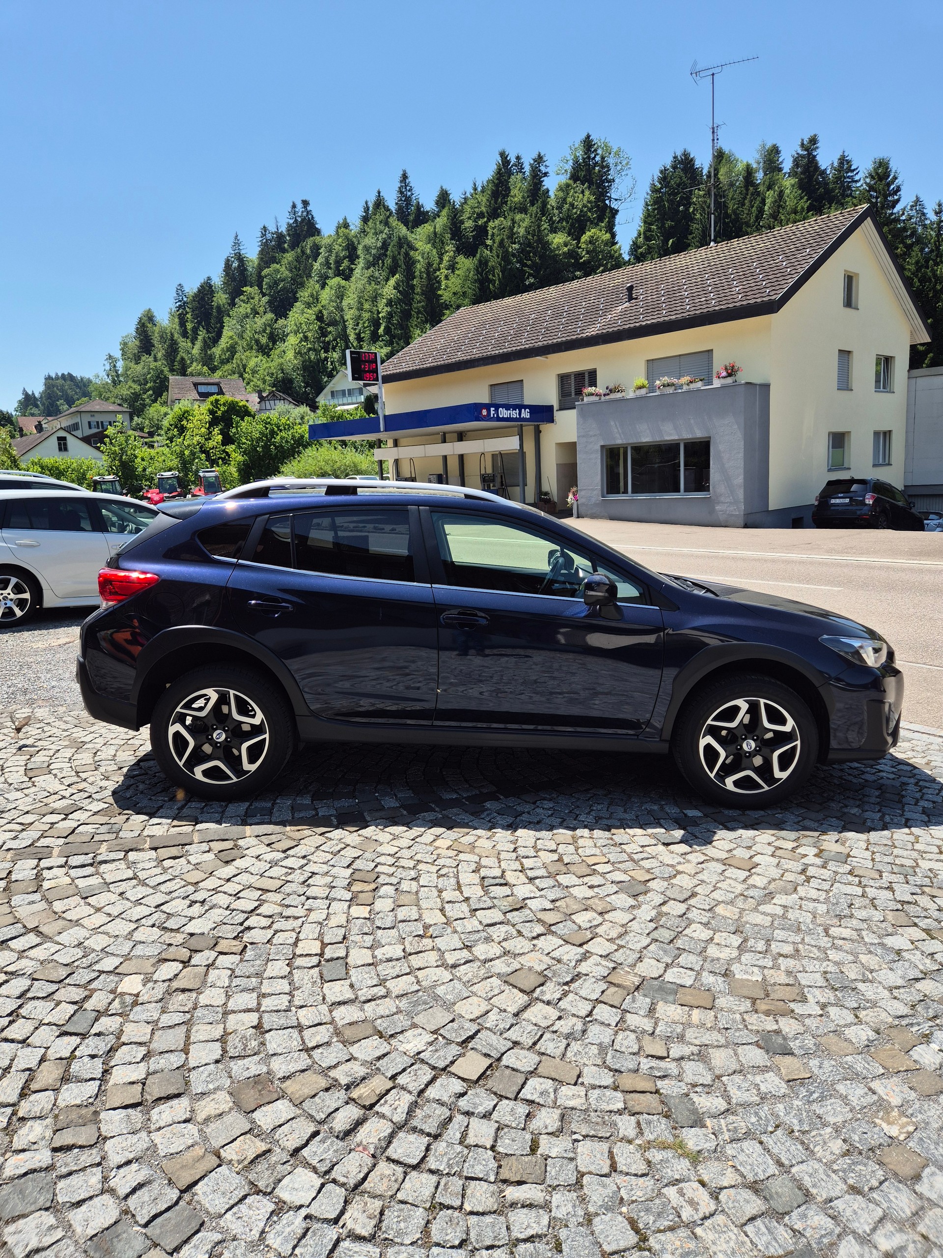 SUBARU XV 2.0 Swiss AWD Lineartronic-image-4