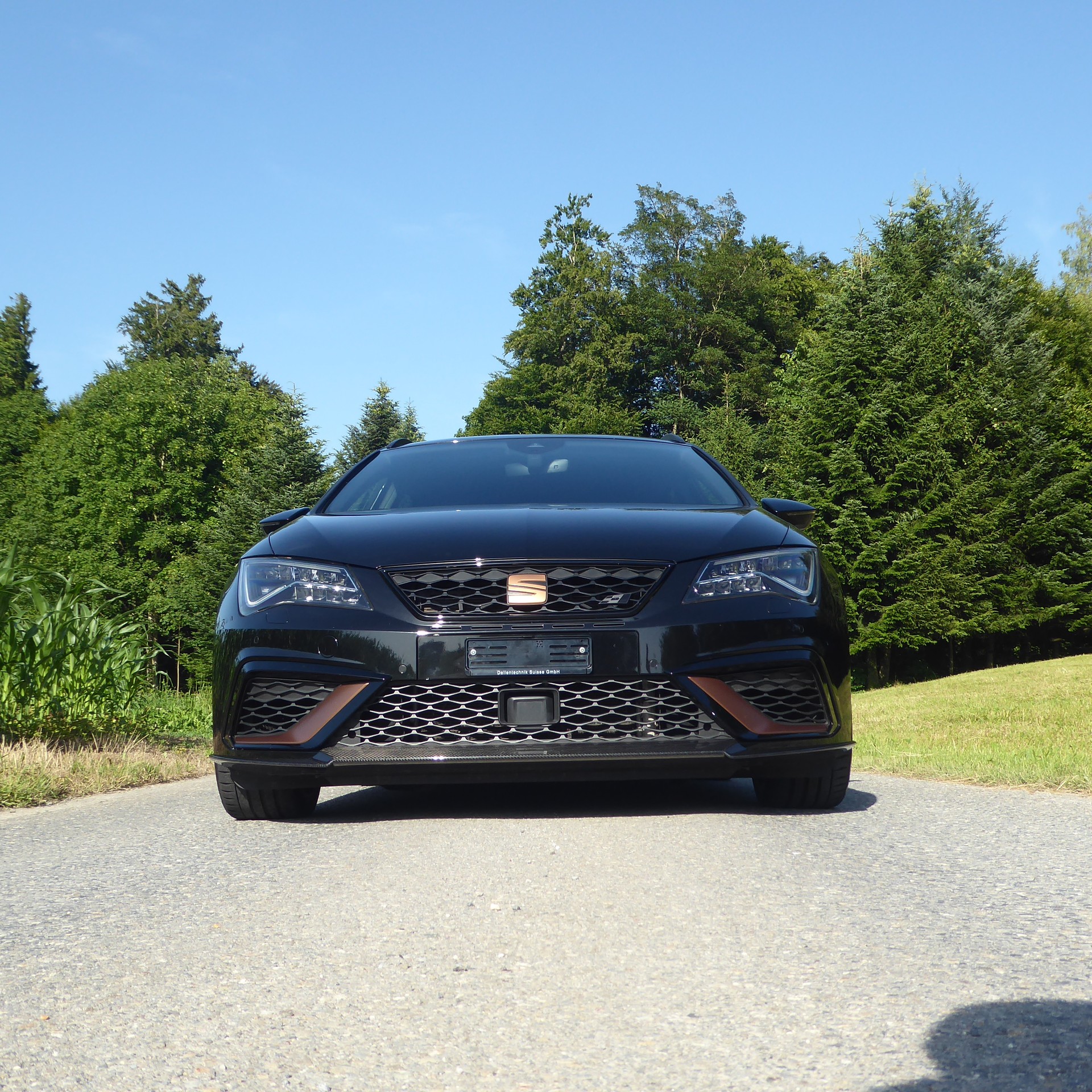 SEAT Leon ST 2.0 TSI Cupra R 300 4 Drive DSG-image-5