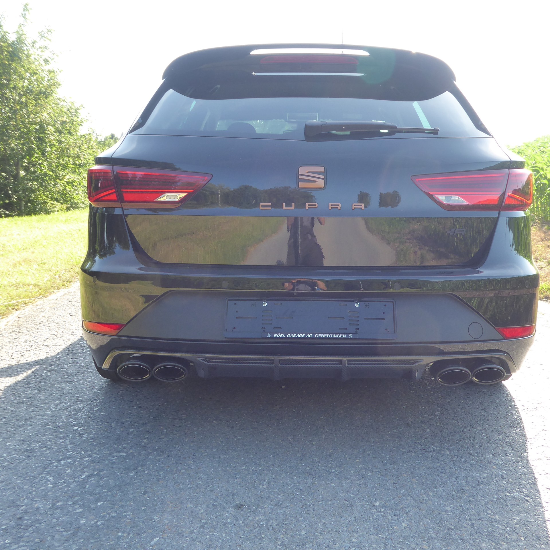 SEAT Leon ST 2.0 TSI Cupra R 300 4 Drive DSG-image-4
