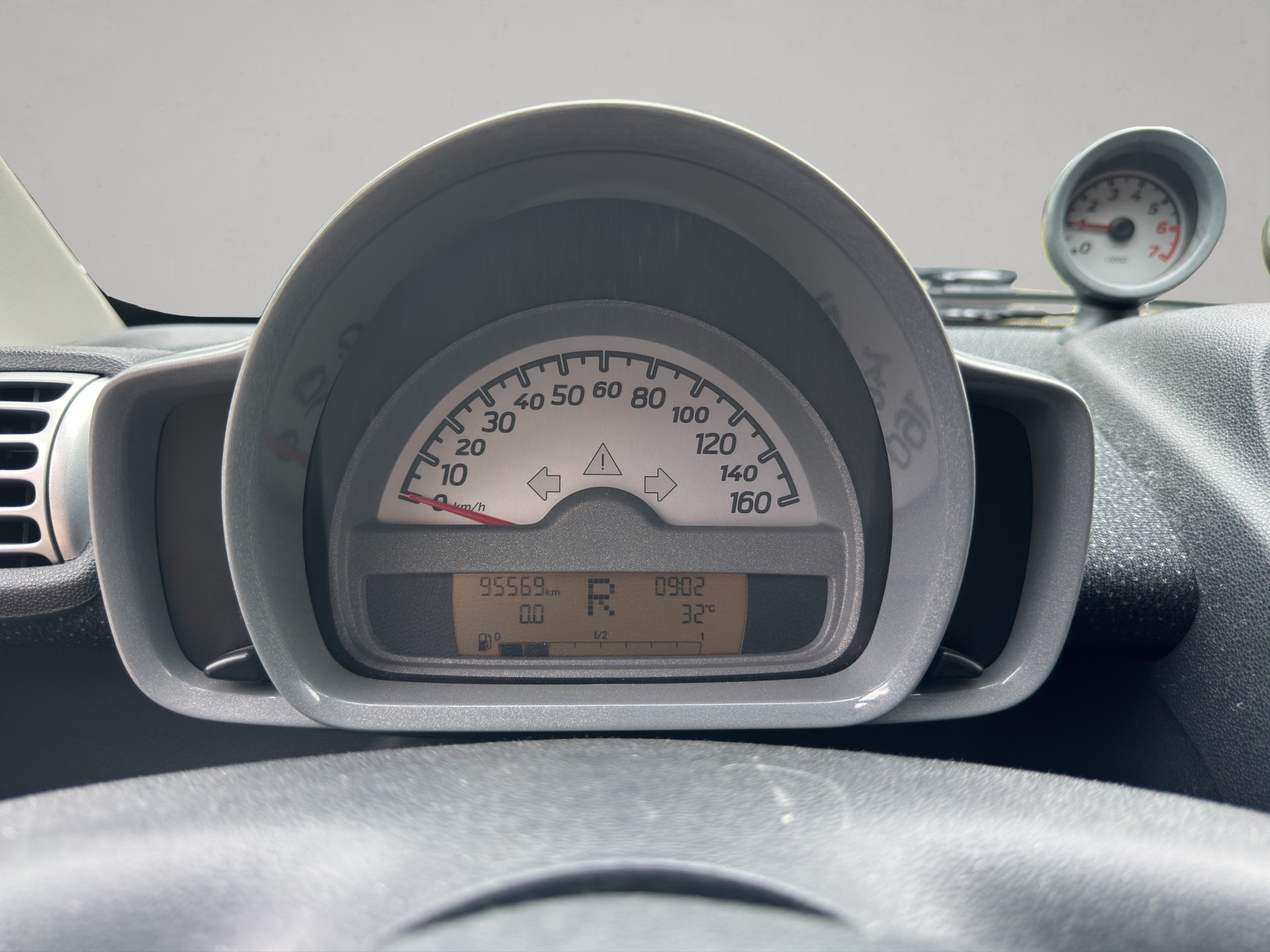 SMART fortwo swiss edition mhd softouch-image-7