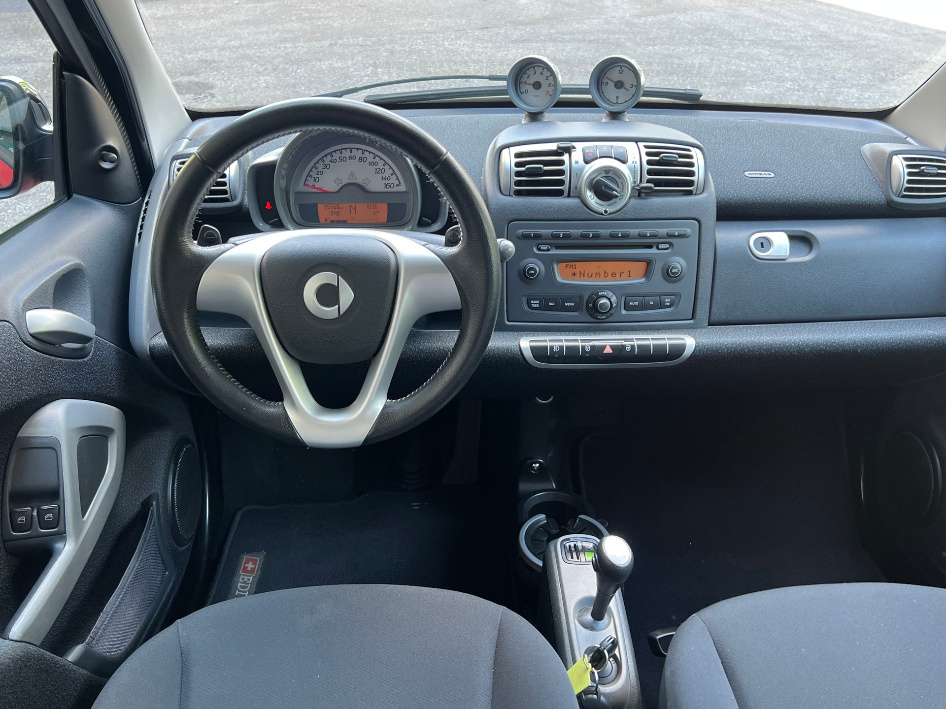 SMART fortwo swiss edition mhd softouch-image-6