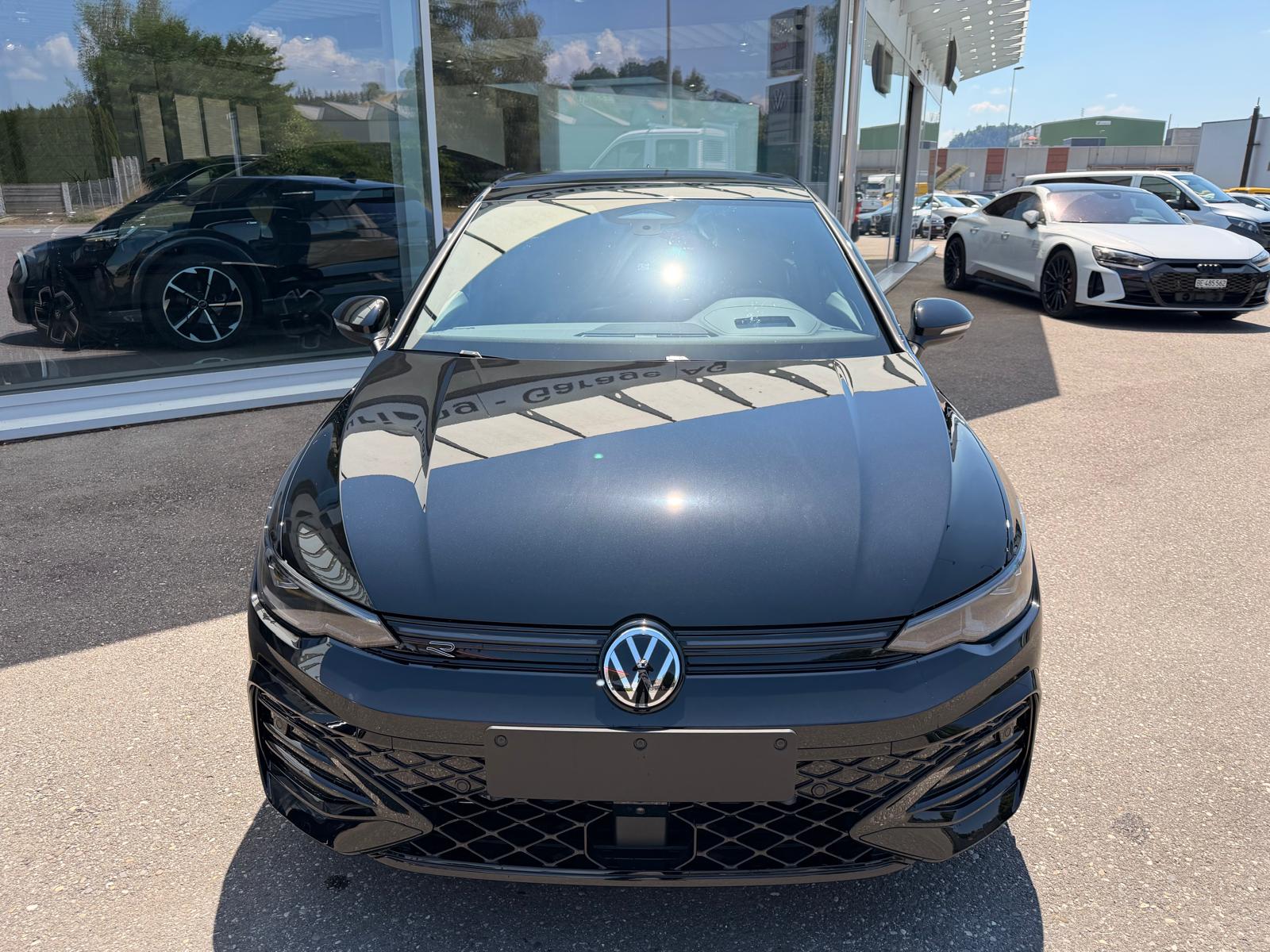 VW Golf 1.5 e TSI mHEV R-Line DSG-image-7