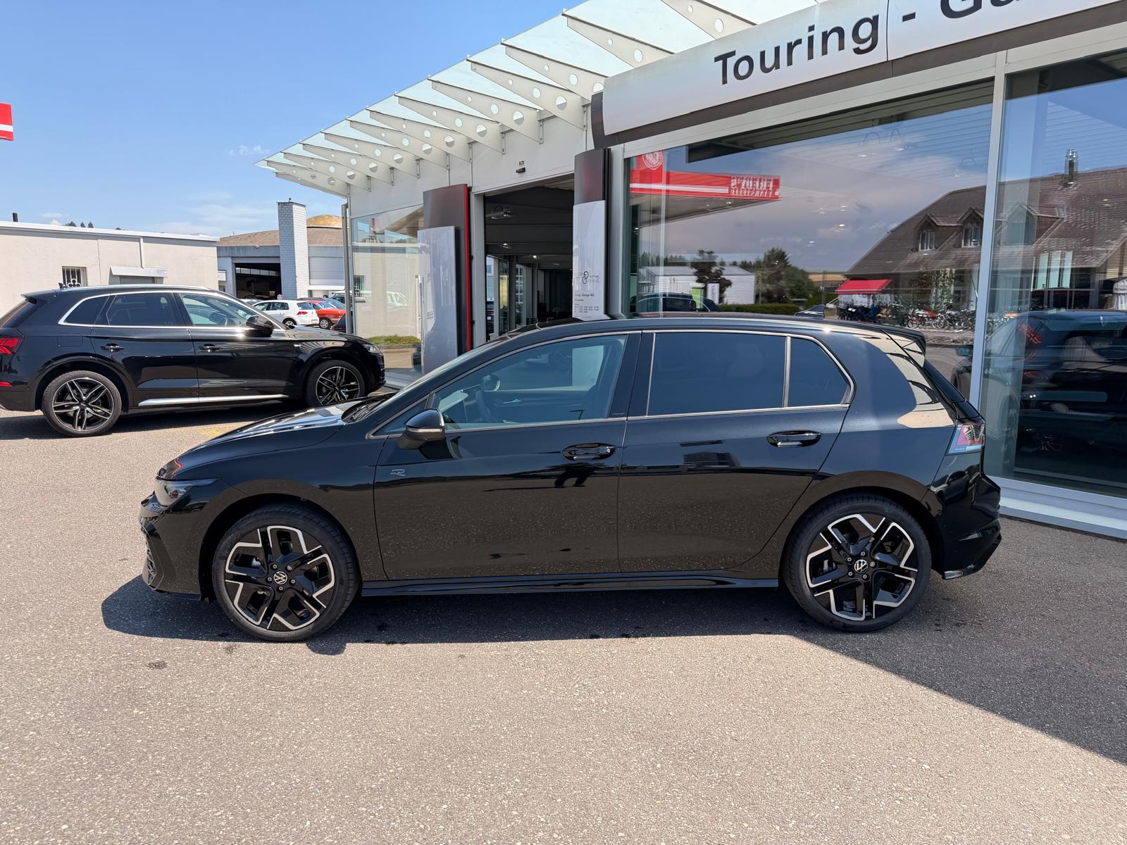 VW Golf 1.5 e TSI mHEV R-Line DSG-image-1