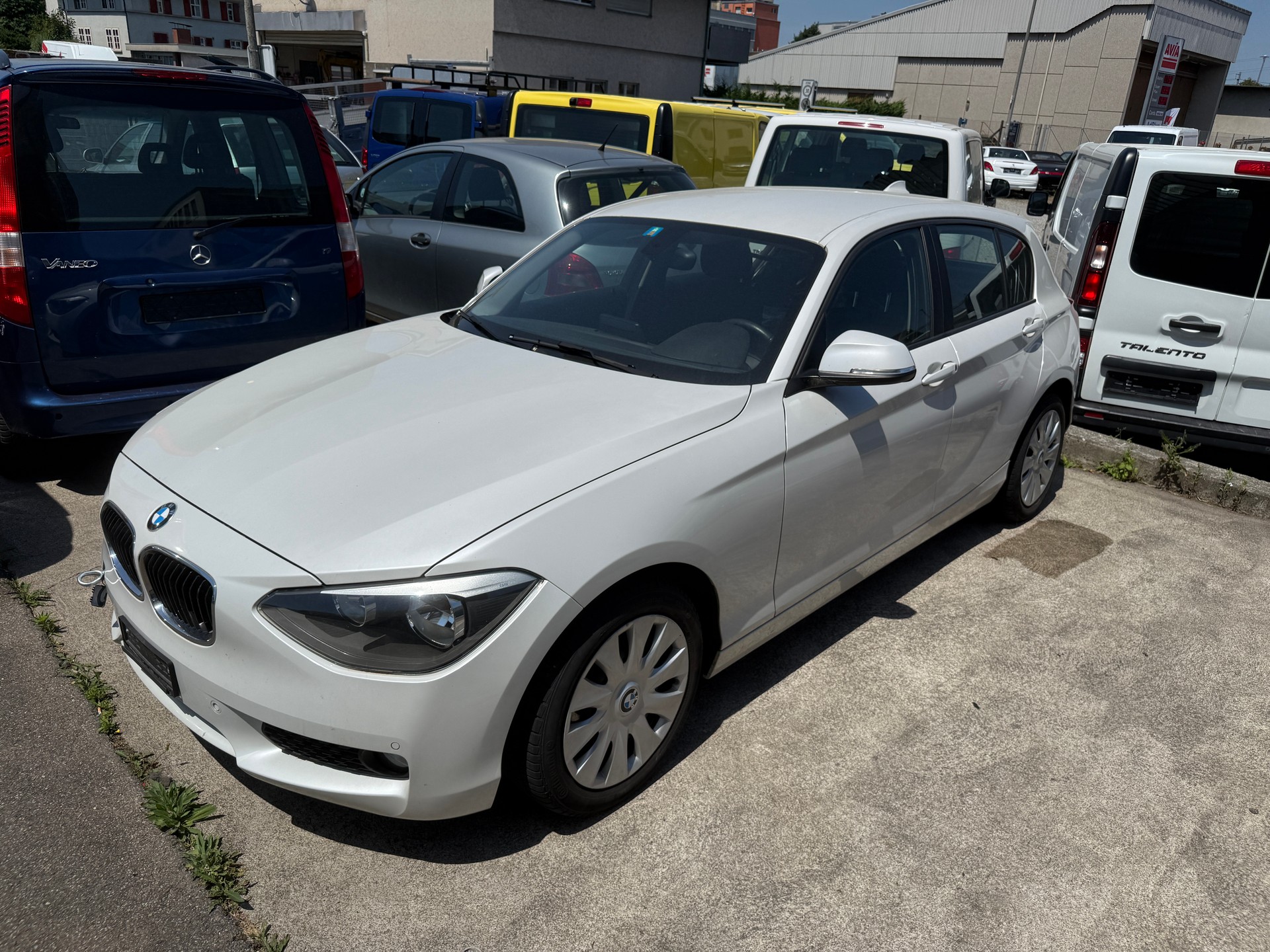 BMW 116i Steptronic-image-1