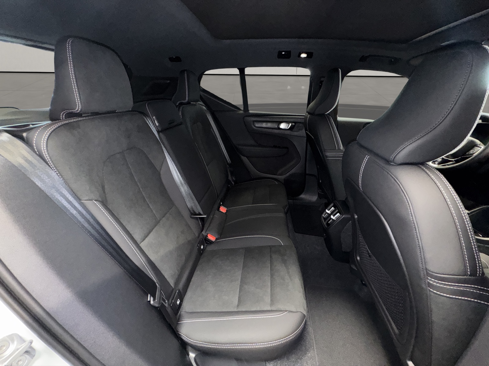VOLVO EX40 Twin Performance Ultra AWD-image-14
