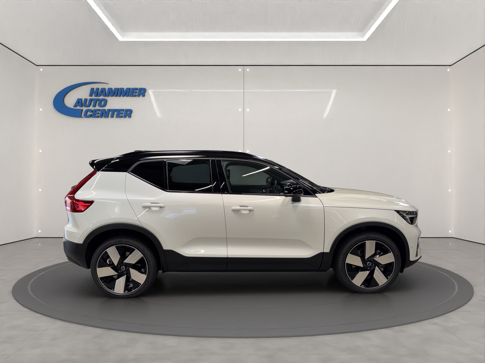 VOLVO EX40 Twin Performance Ultra AWD-image-5