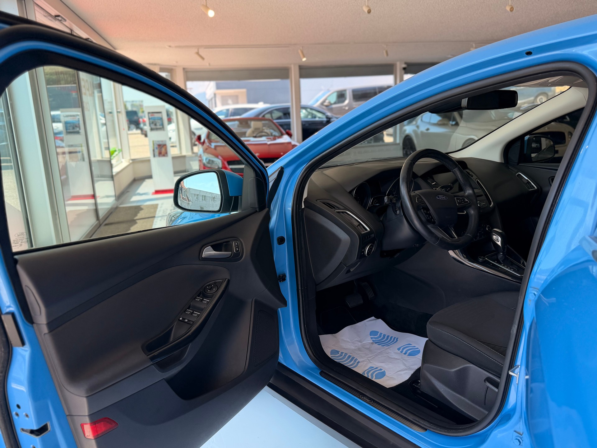 FORD Focus 2.0 TDCi Titanium Powershift-image-9