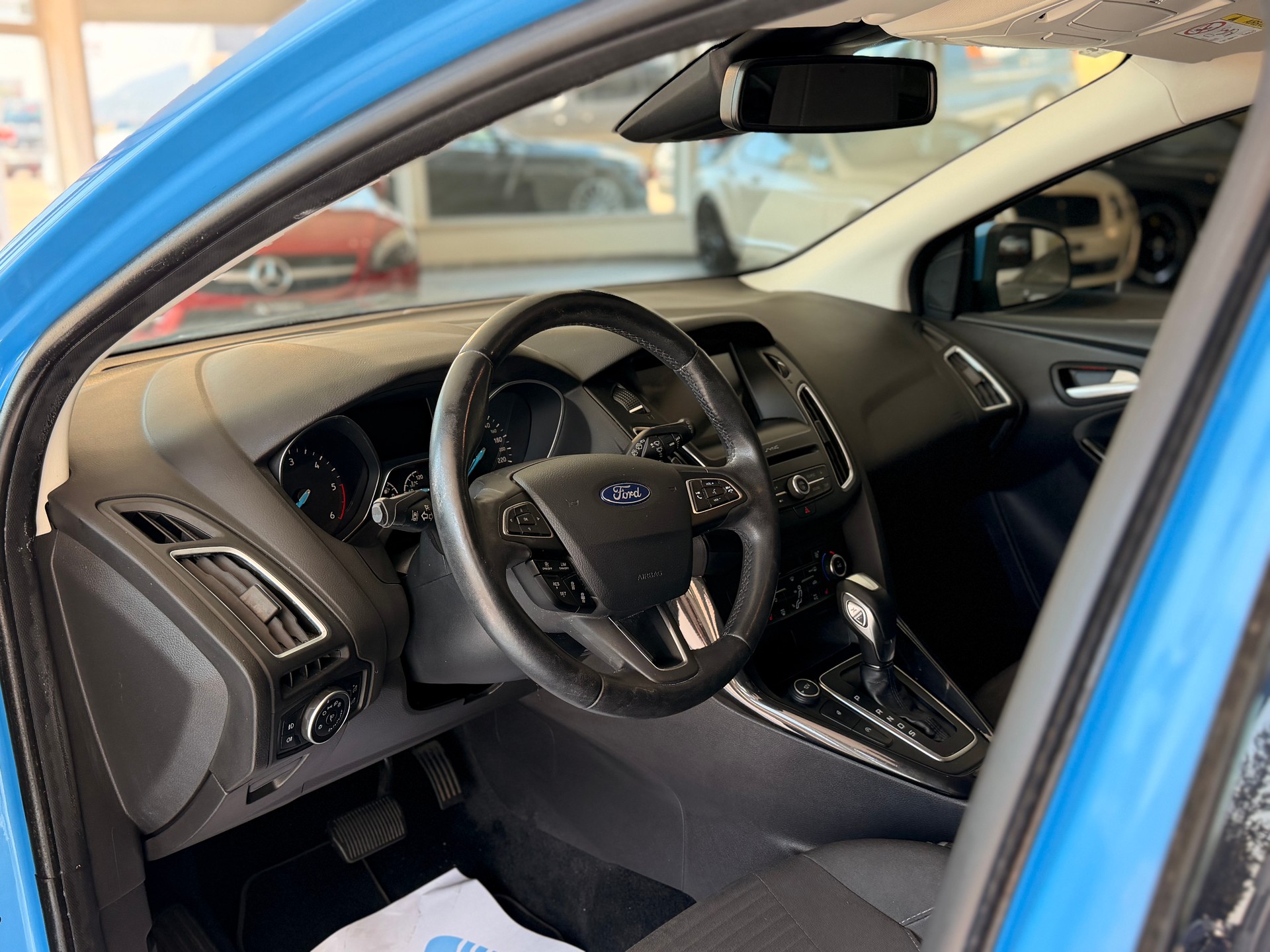 FORD Focus 2.0 TDCi Titanium Powershift-image-10