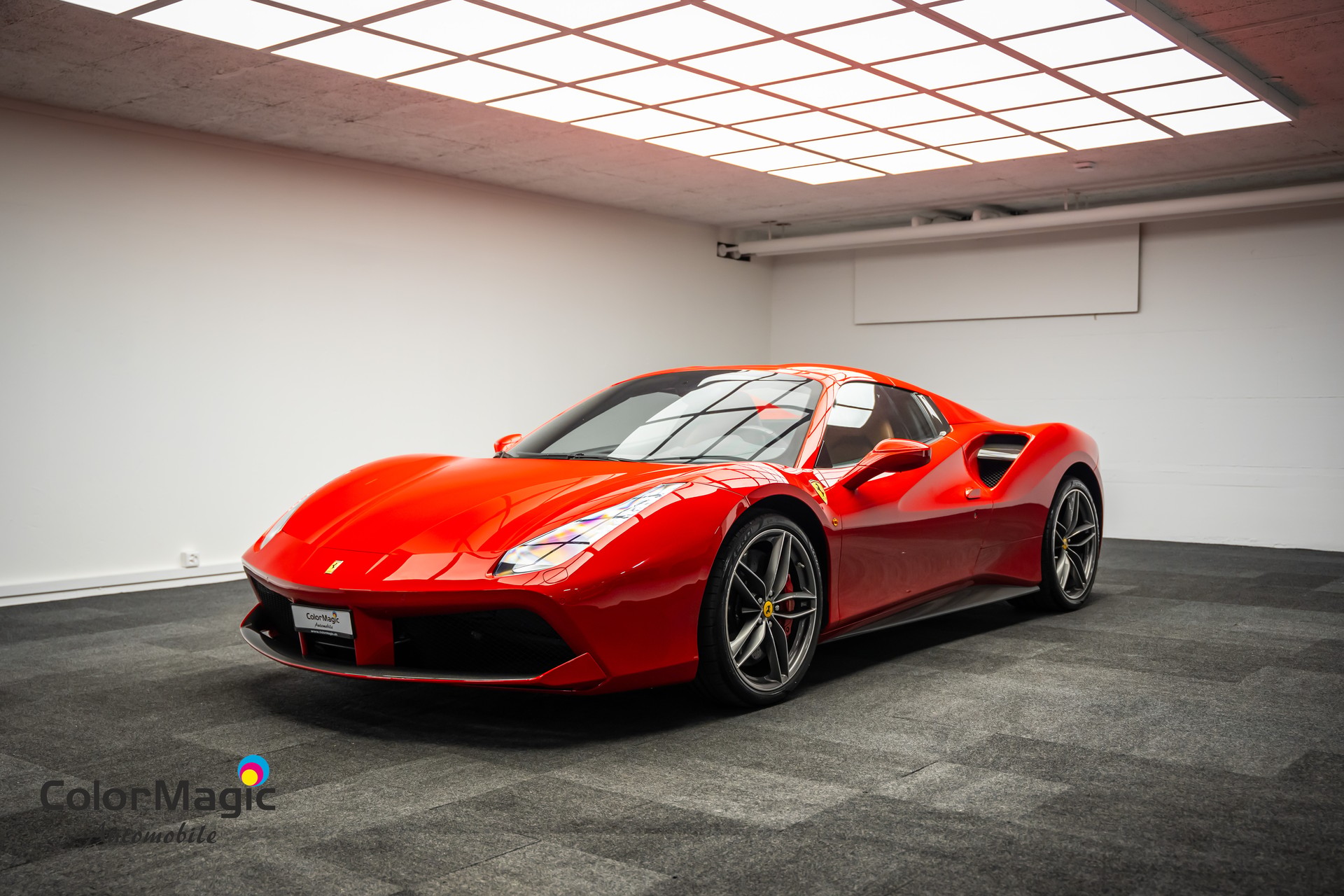 FERRARI * 488 SPIDER * FULL CARBON INNEN & AUSSEN * SAMMLERFAHRZEUG MIT 9400KM * FRISCH AB FERRARI SERVICE * FERRARI APPROVED GARANTIE *-image-8