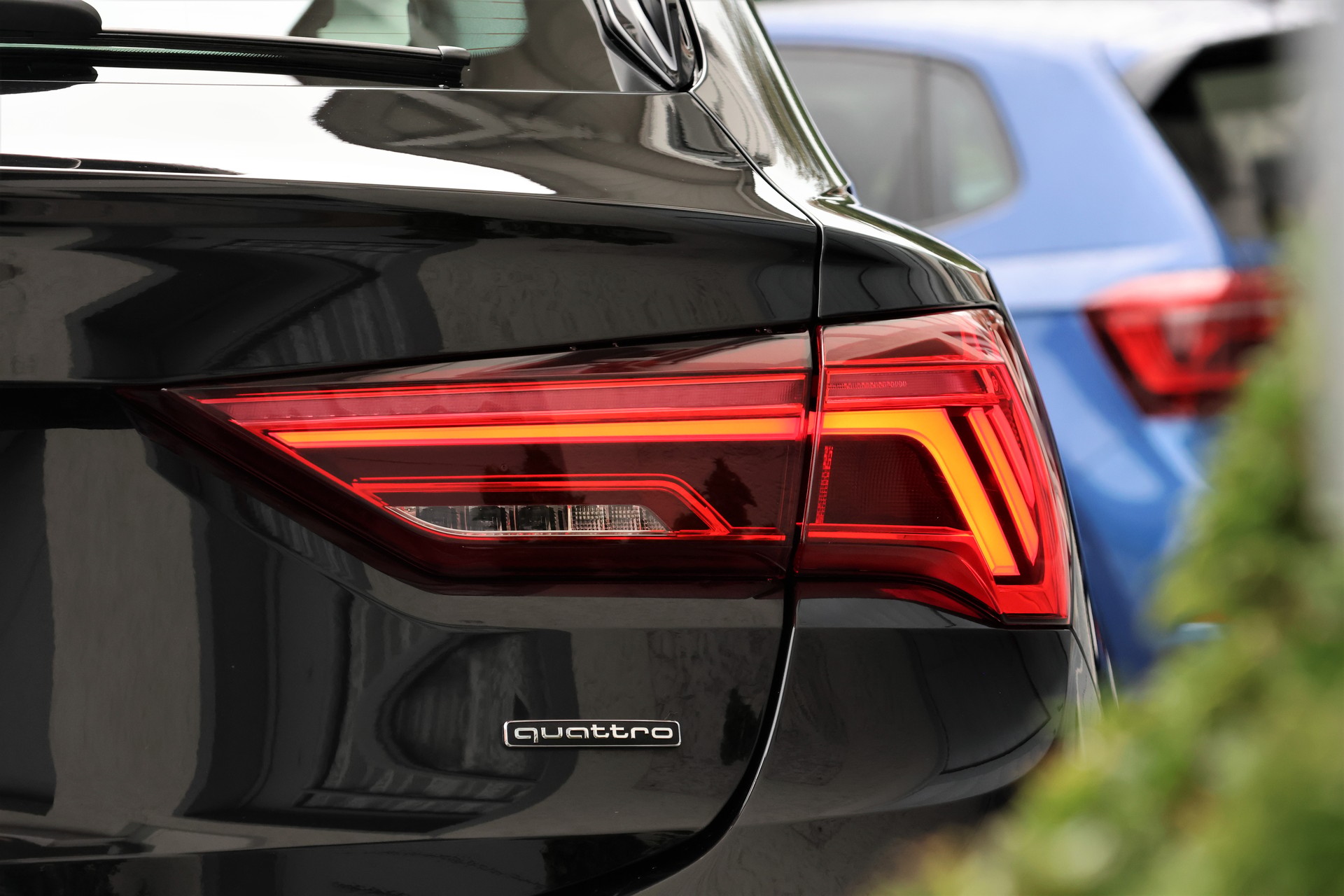 AUDI Q3 Sportback 40 TFSI S line quattro S-tronic (CH)-image-5