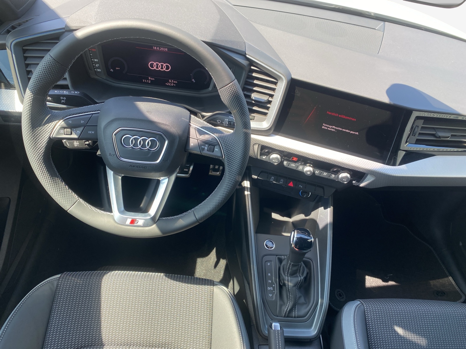 AUDI A1 Sportback 30 TFSI S Line S-tronic-image-8