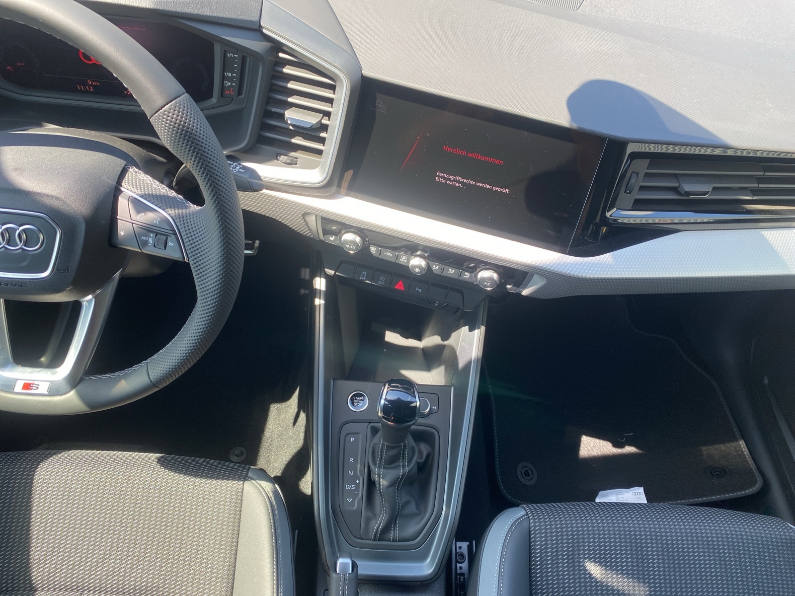 AUDI A1 Sportback 30 TFSI S Line S-tronic-image-10