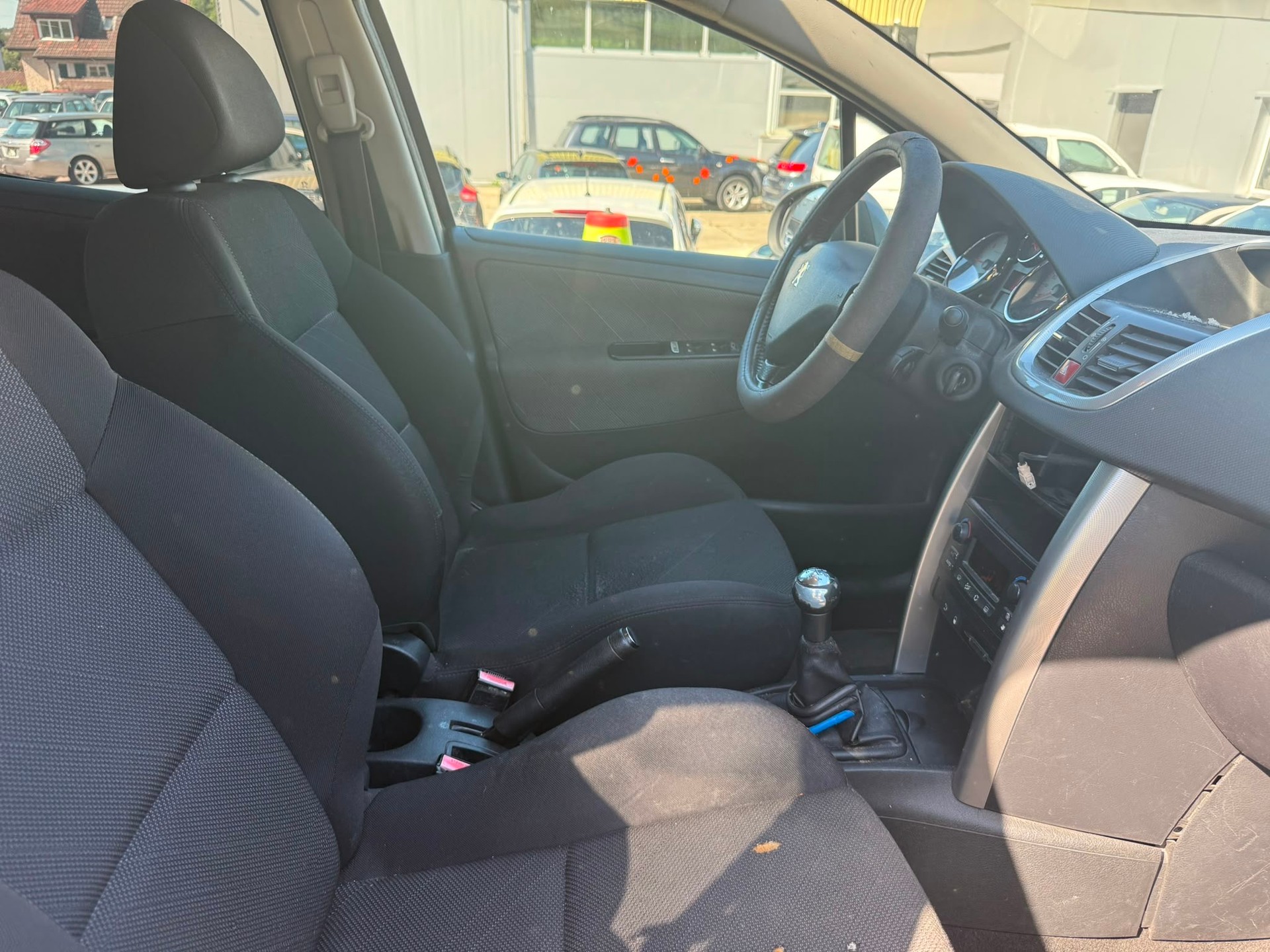 PEUGEOT 207 1.6 HDI XSI-image-7