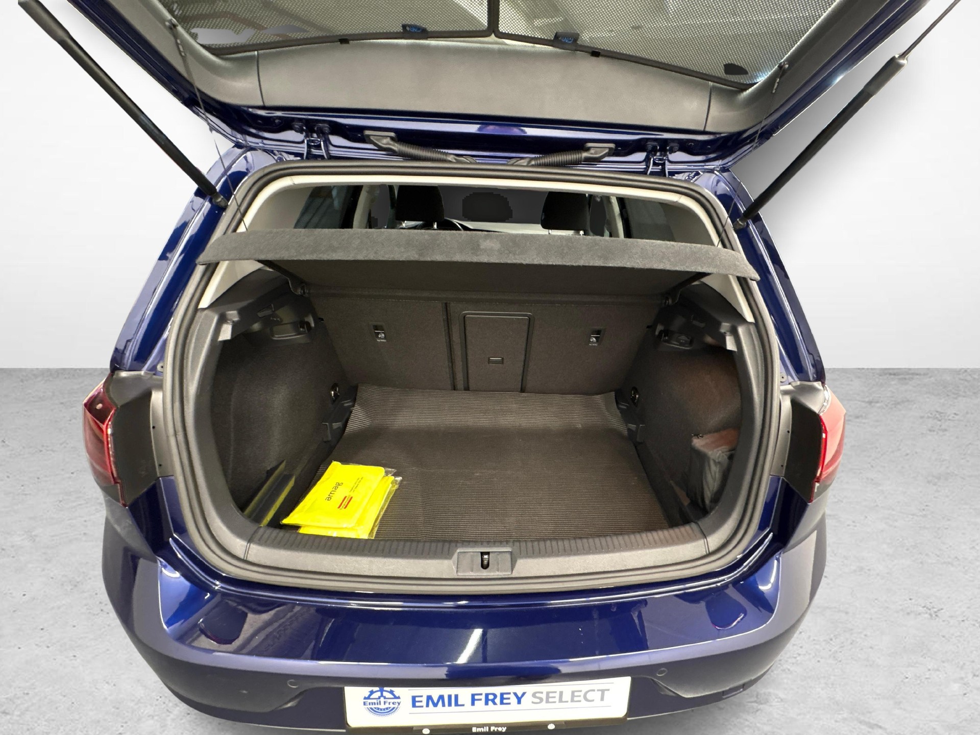 VW Golf VII 1.5 TSI 150 Edition 45 DSG-image-11