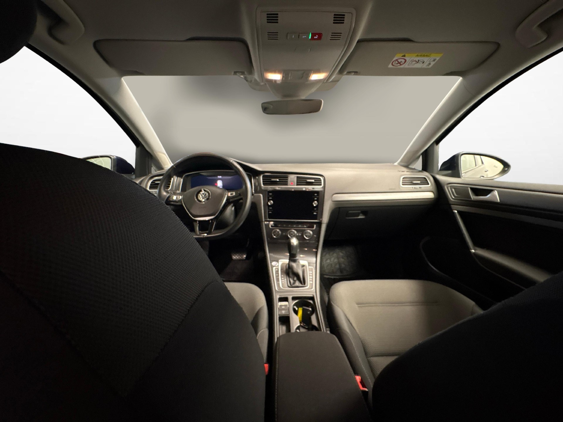 VW Golf VII 1.5 TSI 150 Edition 45 DSG-image-8