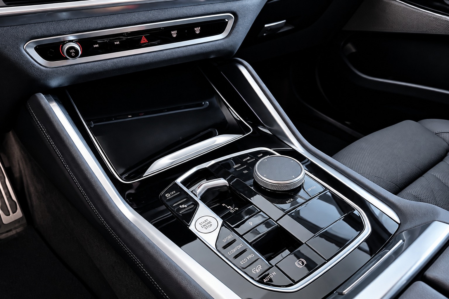 BMW X6 M60i M Sport Pro xDrive 48V Steptronic-image-14