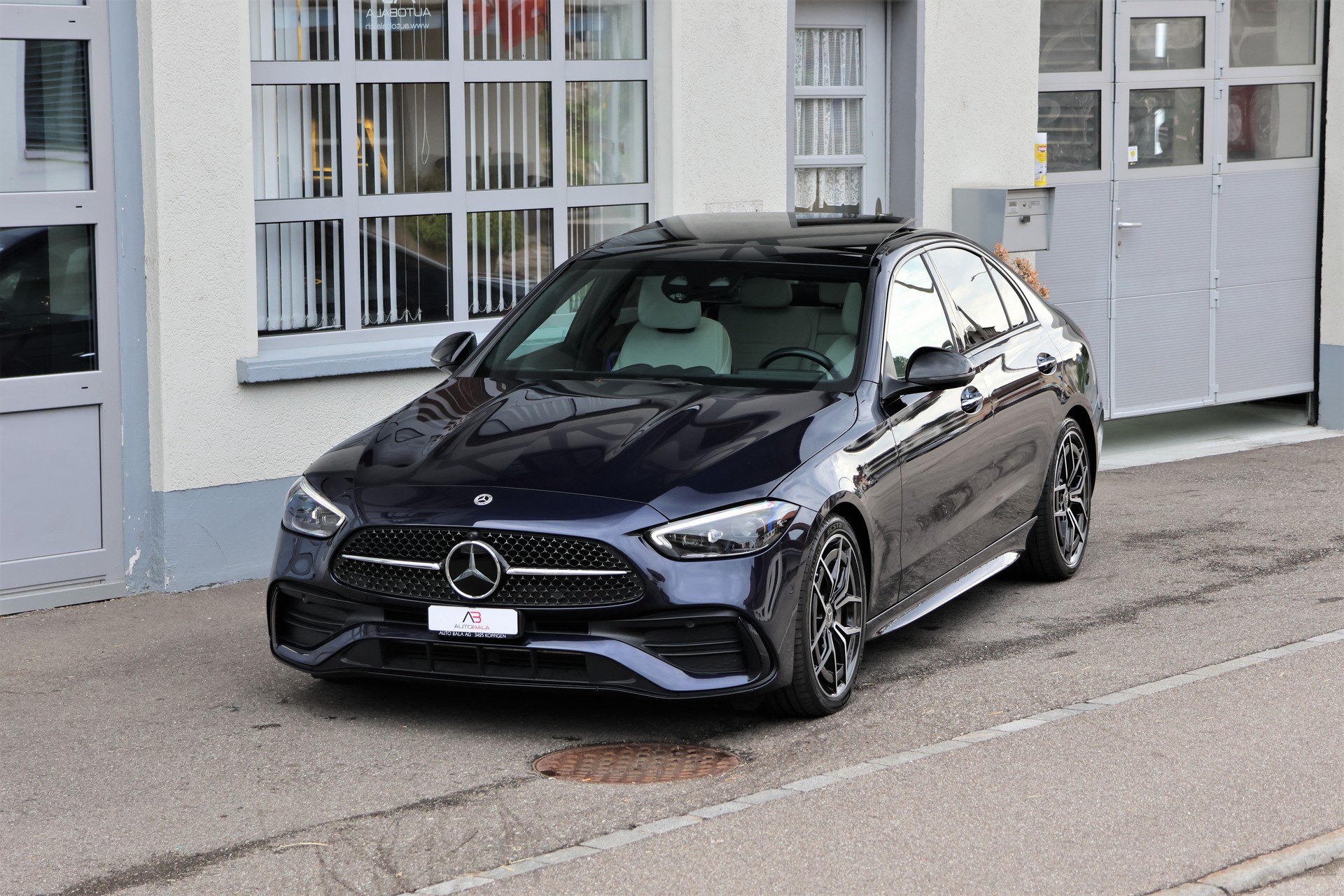 MERCEDES-BENZ C 220 d 4Matic AMG Line (CH)-image-0