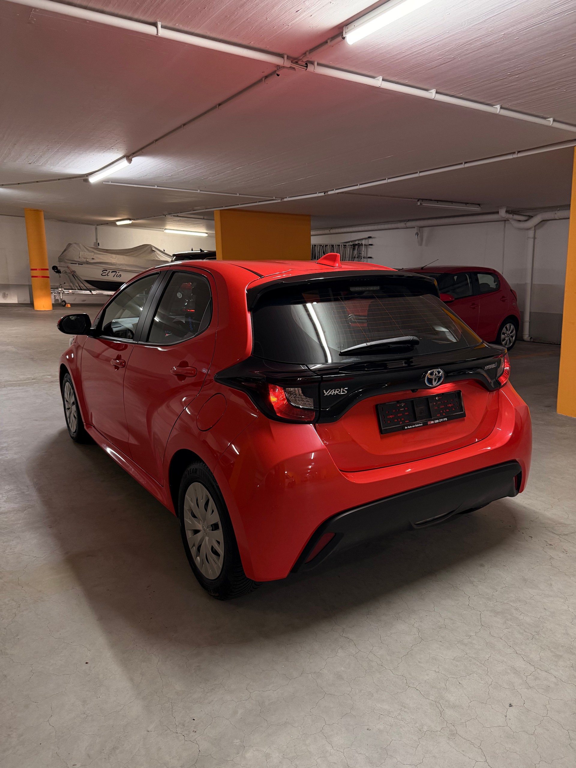 TOYOTA Yaris 1.5 Active e-CVT-image-2